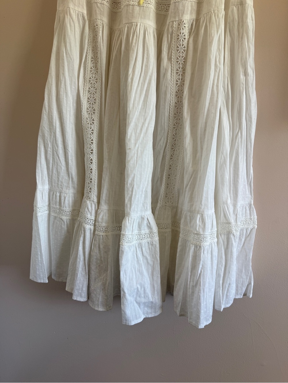Valeria Skirt in Paloma - Picture 4 of 7